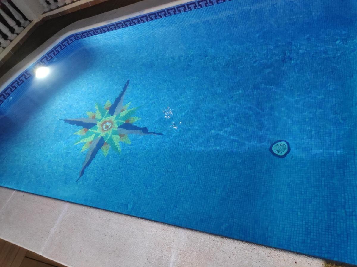 Beach House. Casa Con Piscina Privada กาลาเฟลล์ ภายนอก รูปภาพ