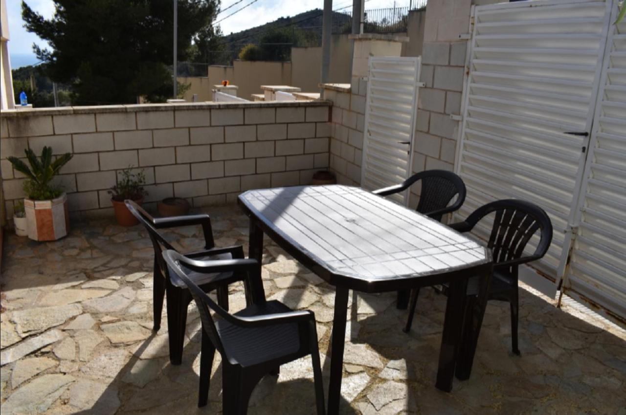 Beach House. Casa Con Piscina Privada กาลาเฟลล์ ภายนอก รูปภาพ
